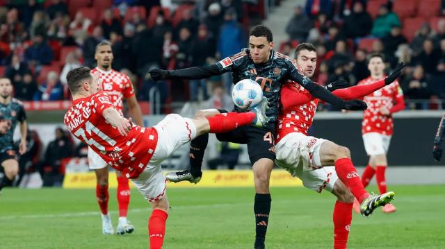 又残又累的拜仁终于输了联赛，埃贝尔拒买替补中锋